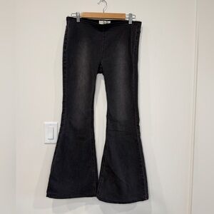 Free People Black High-Rise Flared Jeans Size 29 Short